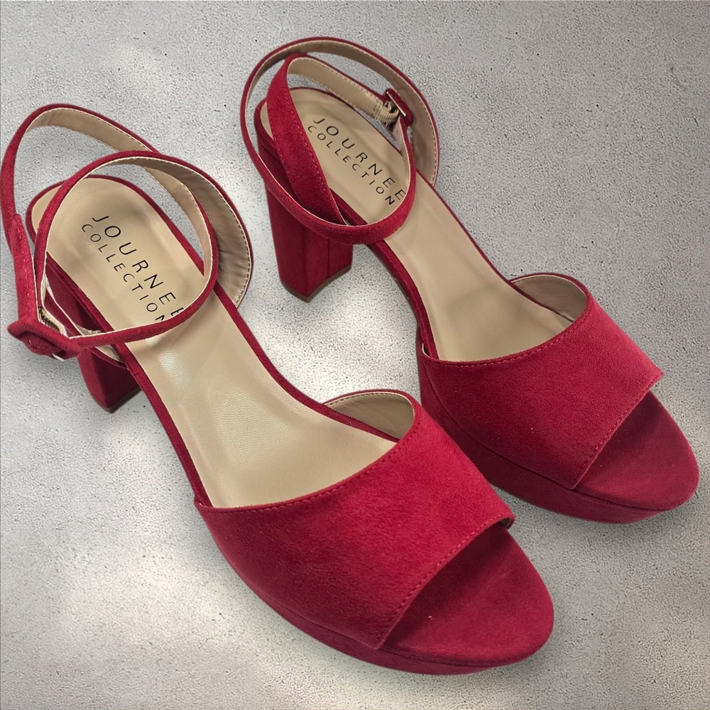 The Journee Collection Nairri Platform Strappy Sandals Size 10 - Picture 4 of 12